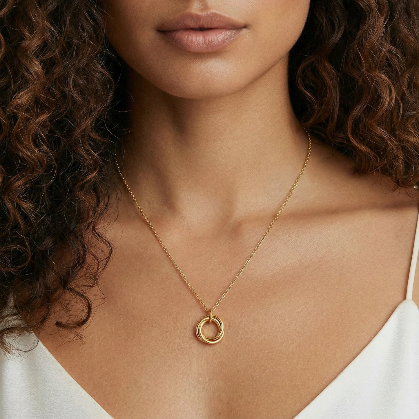 Lua Necklace